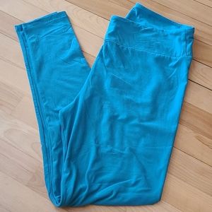 Lularoe tall and curvy leggings